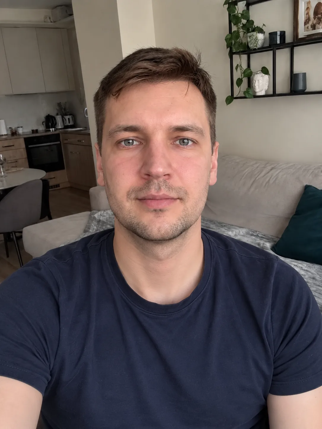 Исходная фотография с домашним фоном